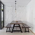 Architectural Gem In Bica Ii Lizbona