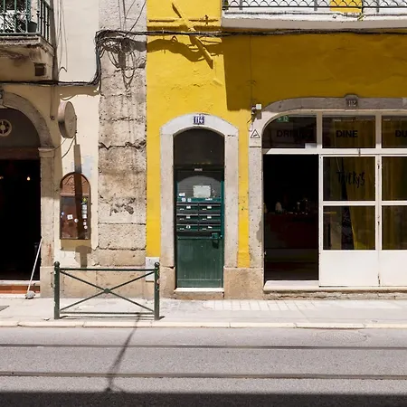 Appartement Architectural Gem In Bica Ii